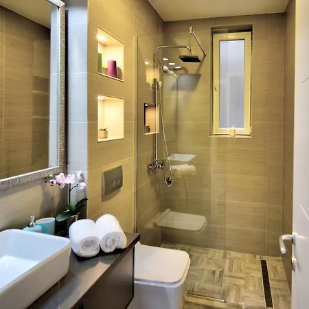 H&m Lux Downtown New * Belgrado