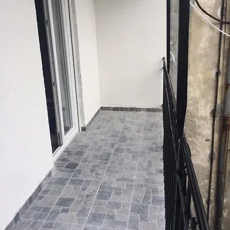 H&m Lux Downtown New Appartement